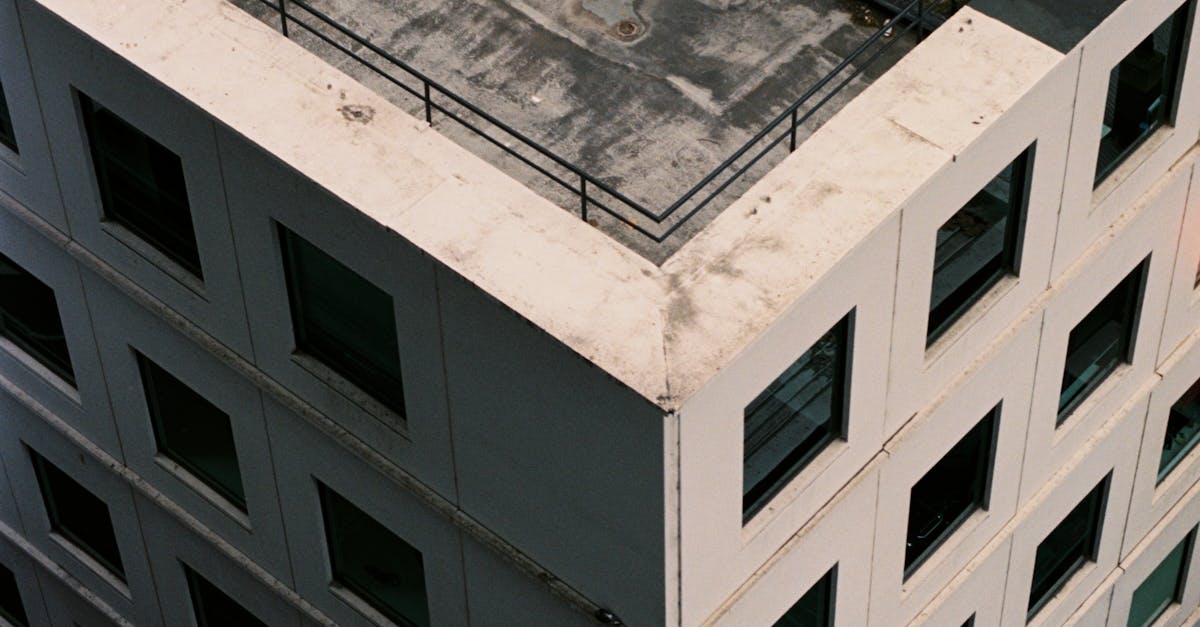 How to Identify Flat Roof Damage Early